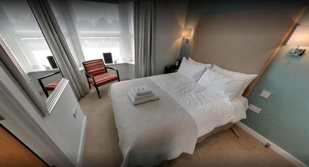 Mccafferty'S Guesthouse Ілфорд Екстер'єр фото
