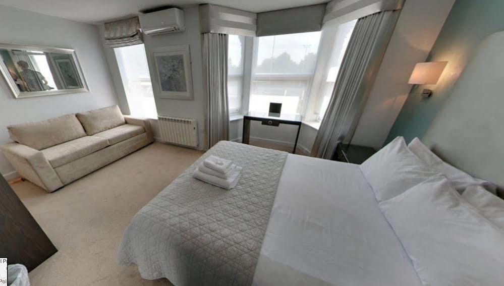 Mccafferty'S Guesthouse Ілфорд Екстер'єр фото