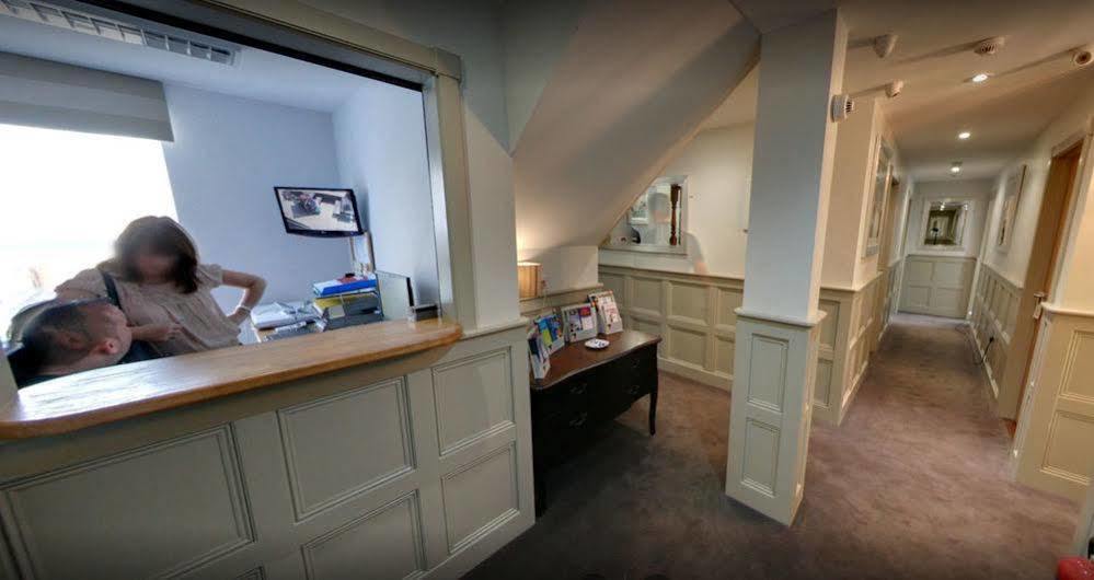 Mccafferty'S Guesthouse Ілфорд Екстер'єр фото